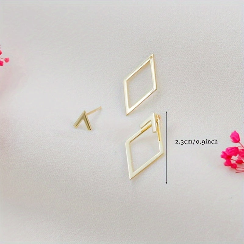 Quinn™ – Triangle Earrings
