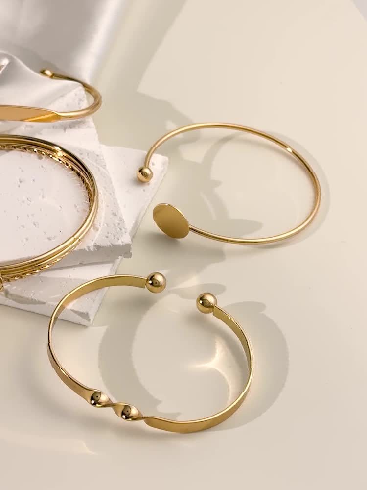 Quinn™ – The Five Bracelets Set