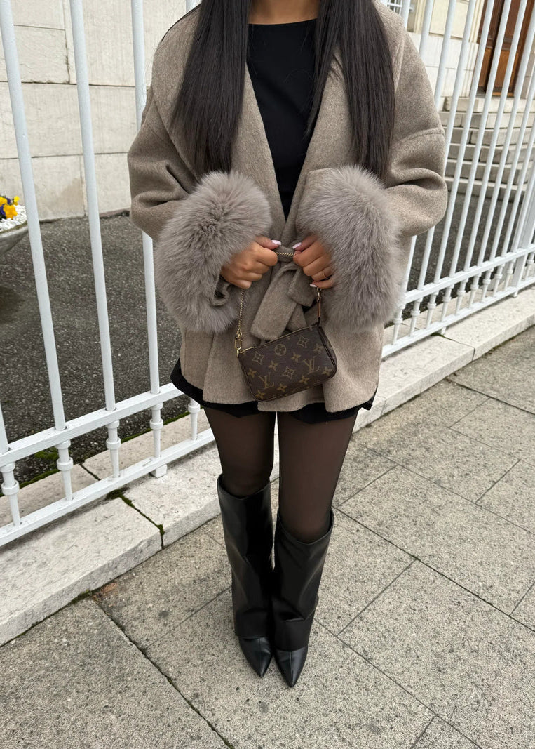 Quinn™ – Sophia - Cape Of Elegance